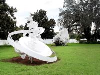 Free museum days Orlando: image of the lakeside sculptures at Mennello Museum of Art