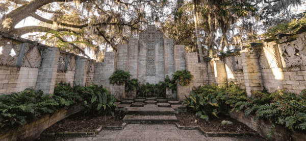 Halloween in Orlando: image of Maitland museum architecture outside