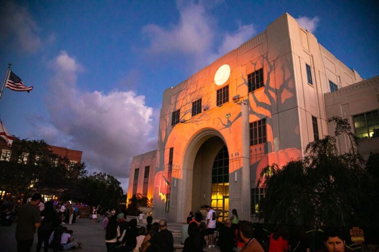 Free Family-Friendly Halloween Light Show in Winter Garden