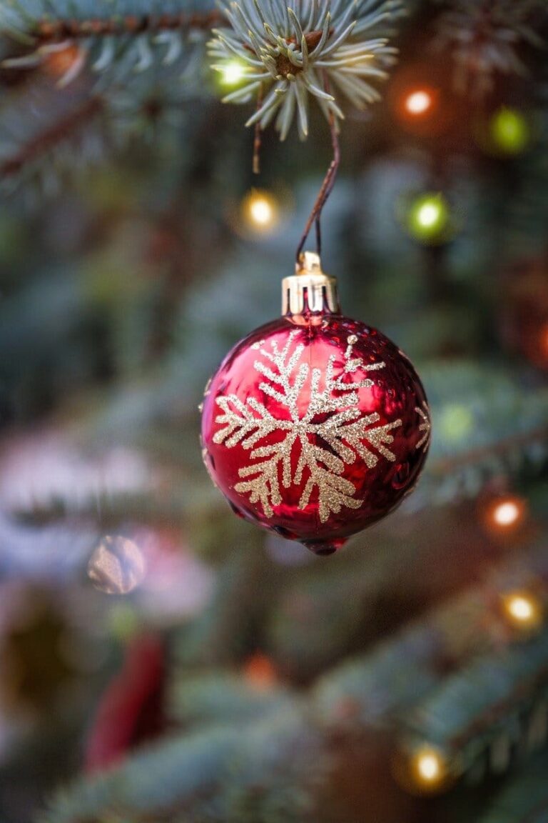 Free Holiday Entertainment at Disney Springs