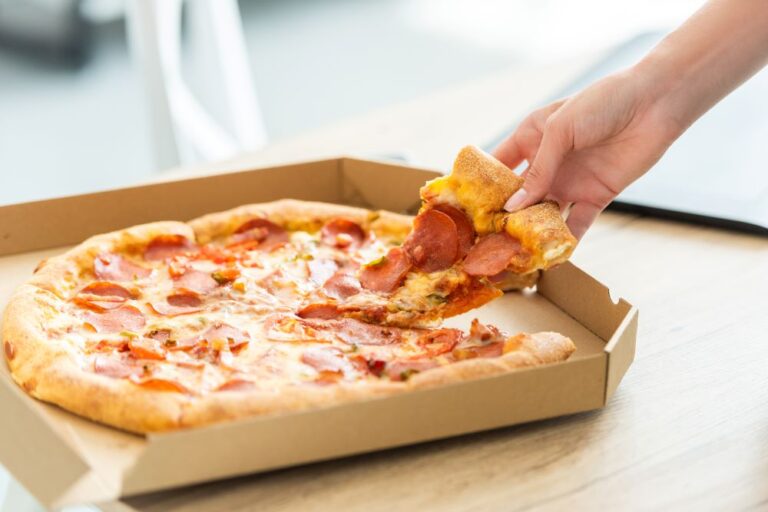 This Week's Food Freebies & Restaurant Deals in Orlando